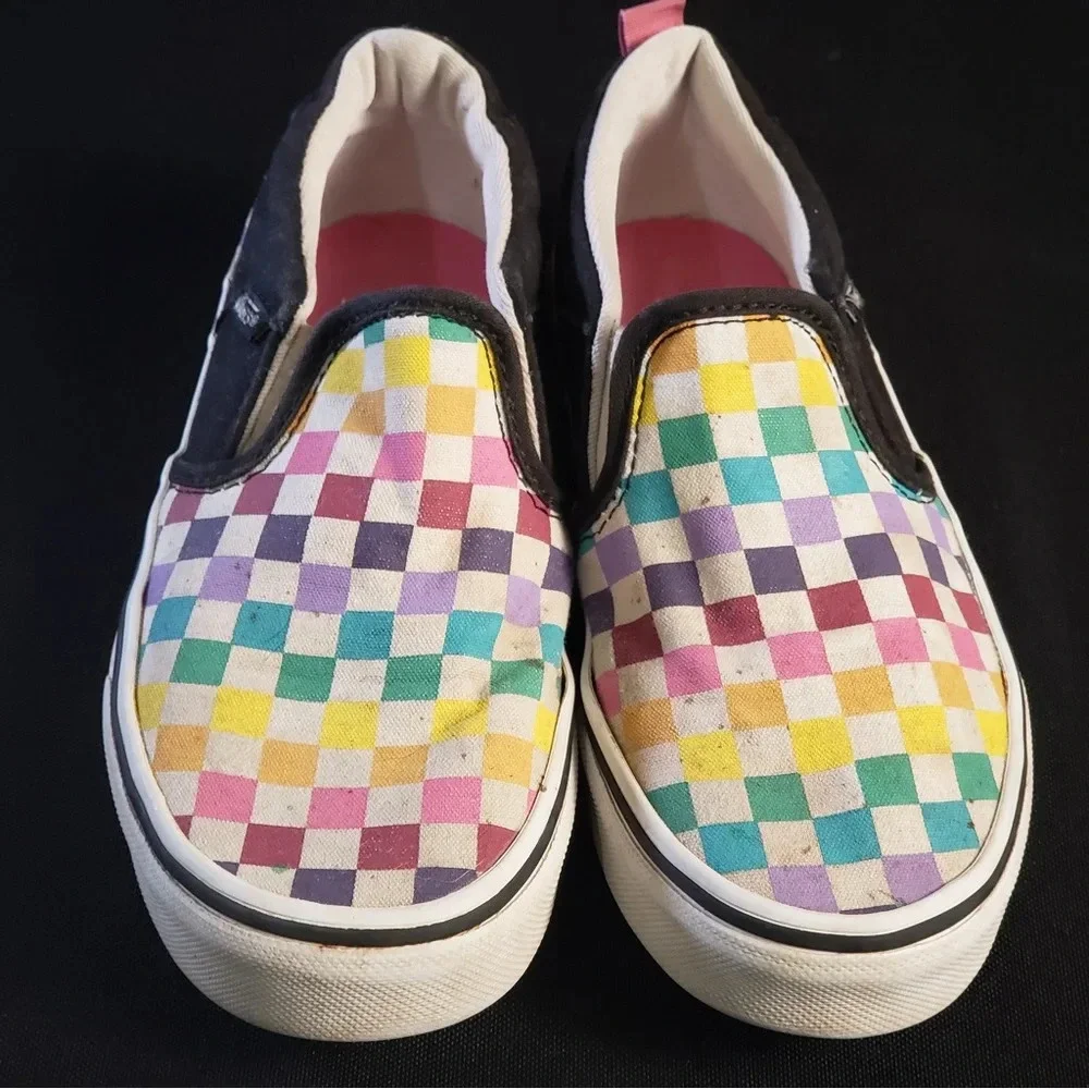 Van’s Slip On Rainbow Checkered Sneakers Girl’s 3‎